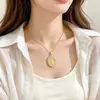 Acero de TitanioEuropeo y Americano Forma de Huevo Retrato Luz Lujo Templado Hermoso Collar Completamente de Diamantes para Mujer Cadena Versátil para Clavícula Cadena de Acero de Titanio