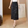 Saia Retro Botonê Estilo Chinês Justa ao Corpo para Mulheres, Novo Estilo Verão 2023, Saia Evasê Jacquard Elegante para Mãe