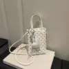 2026 Bolso de Almohada Portátil de Moda para Mujer, Bolso de Hombro Adorable y Lindo de Lunares, Bolso Cruzado Brillante de Charol