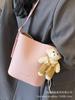 2025 Nuevo Bolso Pequeño Versátil para Mujer Moda de Verano Bolso de Hombro Cruzado Casual Estilo Coreano Popular Bolso Tipo Cubo