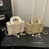 Bolsa Transversal Versátil Estilo Francês para Mulheres, Elegante e Simples, Adequada para o Dia a Dia, Pequena Bolsa Quadrada com Padrão Trançado, Bolsa de Mão e Bolsa de Ombro da Moda