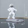 Ornamento Minimalista de Luxo Leve Astronauta Kung Fu Suporte de Celular para Astronauta Gadget para Maratona de Séries Presente de Aniversário para Pessoa Preguiçosa