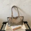 2026 Nova Bolsa Simples de Jeans Lavado de Grande Capacidade Bolsa de Ombro Vintage Desgastada com Rebites Bolsa de Ombro para o Trabalho