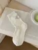 Meias respiráveis de outono estilo coreano, sem costura, de comprimento médio, com estampas florais e laços, meias slouch de renda em malha doce para mulheres
