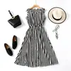 Comércio Exterior Roupas para Mulheres de Meia-Idade e Idosas, Roupas para Mães, Vestido de Comprimento Médio, Novo Estilo Solto de Verão, Afinando e Rejuvenescedor