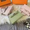 Bolsa Kelly Estilo Crocodilo Retrô Europeia e Americana, Bolsa Feminina de Ombro Único Transversal de Alta Qualidade, Bolsa de Mão da Moda Leve de Luxo para Mulheres Venda por Atacado