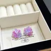 Pendientes de racimo de flores dopamina degradado super hada, pendientes de moda de nicho de lujo ligero, nuevas explosiones 2025