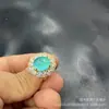 Joyería de Jade Asequible: Incrustado con Calcedonia y Ágata, Anillo con Forma de Huevo con Adorno Completo de Diamantes, Anillo de Ágata Roja de Lujo, Calcedonia Verde, Calcedonia Azul