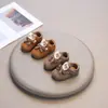 Sapatos de Couro para Meninas Sapatos Birkenstock Estilo Primavera/Outono 2026 Forro Único Novo Estilo Infantil Solado Macio Antiderrapante Cabeça de Gato Sapatos para Caminhar Sapatos de Princesa