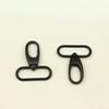 Venta al por mayor de fábrica gancho negro para electroforesis accesorios de ferretería metálica bolsa de ganchos hebilla de cuero de pulgada y media hebilla colgante de cola de denier