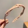 Diadema simple con forma de U para mujer, nueva diadema antideslizante para lavarse la cara primavera-verano 2026, accesorio de pinza para el pelo de alta gama