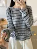 K2399 Camiseta Básica de Rayas con Cuello Redondo para Mujer Otoño Temprano e Invierno Versátil Estilo Coreano Holgada Perezosa Camiseta de Manga Larga cepillada Top