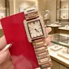 Nuevo Estuche de Reloj Rectangular Incrustado con Diamantes con Números Romanos, Elegante Movimiento de Cuarzo, Esfera Grande, Reloj Dorado para Mujer al por Mayor
