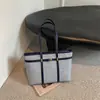Bolso Tote de Gama Alta para Viajes Diarios para Mujeres 2026 Nuevo Otoño Popular Exquisito Bolso de Hombro Bolso de Mano de Gran Capacidad