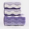 Toalha de Coral Veludo Transfronteiriça com Padrão de Ondas d'Água, Toalha de Rosto Absorvente e de Secagem Rápida para Homens e Mulheres, Toalha de Banho Espessa para Uso Doméstico, Atacado