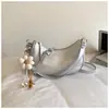 Venta al por mayor transfronteriza de bolsos de axila para mujer de estilo vintage nuevo, bolsos tipo dumpling modernos y elegantes para salir, bolsos de mano, de hombro y cruzados