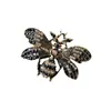Nova Broche de Abelha em Liga Personalizada Decoração de Gola para Comutador Lenço Broche de Casaco Alfinete Anti-Exposição Atacado