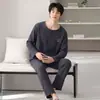 Pijama Masculino de Gaze de Algodão Estilo Primavera e Outono Gola Redonda Manga Longa Calça Longa Casual Tamanho Grande Conjunto Usável Roupas de Casa