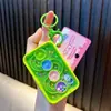 Llavero de disco de engranaje para animales pequeños, juguete de bola, consola de juegos, colgante para mochila, llavero para aliviar el estrés, regalo pequeño al por mayor