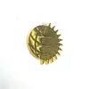 Medalla de Manualidades para Premios Escolares Insignia de Sol de Aleación de Zinc Medalla de Certificado de Honor Insignia de Broche Dorado Etiqueta de Nombre