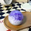 Vendedor Quente Transfronteiriço Bola Crocante de Chocolate Bola de Apertar Estilo Igual do Pequeno Livro Vermelho Artefato de Descompressão para Escritório Professor Bola Artesanal