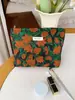 Nueva Bolsa de Cosméticos Retro con Flores Transfronteriza de Gran Capacidad Bolso de Mano Bolsa de Almacenamiento Conveniente para Viaje Neceser Estuche