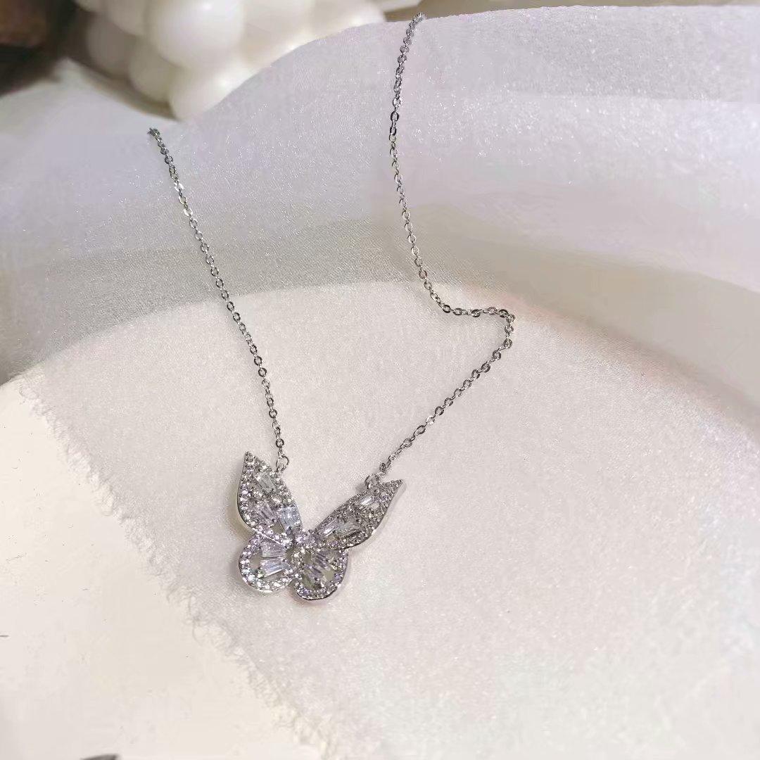 13023136920_1504473921