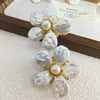 Broche Nuevo de Flor de Perla Barroca Natural Retro, Broche de Nicho de Alta Gama Anti-Exposición, Ramillete de Campanilla