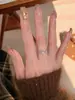 Exquisito Anillo Guirnalda de Encaje para Mujer, Flor de Diamante Calada Nicho, Elegante de Alta Gama, Anillo Versátil para Dedo Índice, Nueva Joyería para Mano