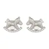 2026 Año del Caballo Producto Nuevo Simple Circonita Adecuado para Auriculares Freeclip Clip de Diamante Clip para Oreja Bluetooth Accesorios de Diseño Original de Nicho
