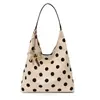 Bolso de lona grande de lunares retro único para mujer, nuevo estilo de verano 2026, bolso de hombro casual, bolso tote para la ciudad