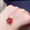 Trébol de Cuatro Hojas de la Suerte Venta en Vivo de Moda Nuevo Granate Natural Colgante de Moda de Lujo Ligero Collar Piedra Principal 4X