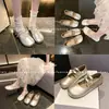 Zapatos Mary Jane planos de plata estilo francés para mujer, nueva colección de otoño 2026, punta redonda, pequeños zapatos de cuero estilo coreano delicados