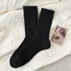 Meias de lã com padrão torcido para mulheres, de cano médio, espessadas e forradas com fleece para outono e inverno, macias e de cor sólida, versáteis e quentes, meias longas de caxemira