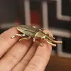 Novedad de latón vintage de gran venta transfronteriza, adorno de mosca grande, cucaracha, escritorio, modelo creativo de insecto