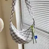 Bolso de Dumbo a Cuadros Bolso de Mujer Verano 2025 Nuevo Diseño Nicho Coreano Estilo Occidental Moda Más Fácil de Combinar Bolso de Hombro Cruzado