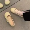 Sapatilhas Mary Jane bicolores estilo francês para mulheres, nova coleção outono 2026, sola macia, couro macio, antiderrapante, sapatos de couro da moda com detalhes de pérolas