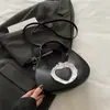 Bolsa de Ombro Corrente para Comércio Exterior para Mulheres 2025 Nova Primavera e Verão Nicho Bolsa Bolinho Versátil Simples de Ombro Transversal