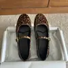Versión de piel de oveja~Zapatos planos de ballet para mujer de un solo tirante estilo francés, piel genuina con estampado de leopardo, zapatos Mary Jane de suela blanda, zapatos de pala