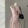Conjunto de Chaleco Cruzado y Pantalón Largo Fluido de Tejido de Ramio Lyocell, Conjunto Rosa Niebla Suave, Conjunto Color Té con Leche