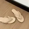 Chuyuji Sandálias de dedo estilo francês vintage para mulheres, uso externo de verão, novo modelo 2026, design de calçar fácil com salto baixo