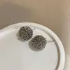 Pendientes Redondos Únicos de Diseño Retro Envueltos en Seda para Mujer, Estilo Minimalista de Moda, Dulces y Frescos, Pendientes Distintivos de Aguja de Plata