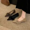Primer Encuentro Temporada Zapatos de Piel para Mujer 2026 Otoño Nuevo Estilo Punta Fina Corte Bajo Planos Zapatos Individuales Versátiles Nicho Slip-on Zapatos para Mujer