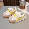 Zapatillas de Moda para Niñas 2025 Verano Nuevas Zapatillas Forrest Gump para Niños Zapatos de Lona con Suela Suave Zapatillas Antideslizantes para Correr para Niños