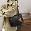 Bolsa de Gran Capacidad para Viajes Diarios para Mujer, Modelo Nuevo Transfronterizo 2025, Bolso Tote Retro de Color Sólido, Bolso de Hombro Versátil con Textura para Mujer