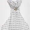 Ins atacado de roupas femininas estilo europeu e americano transfronteiriço top de renda com amarração nas costas e gola halter de bolinhas retrô francês 1165174
