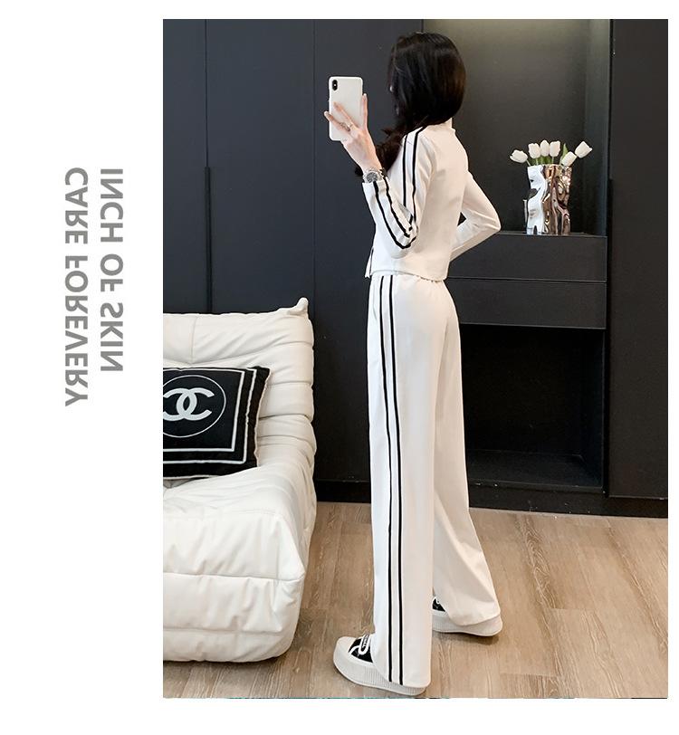 跨境淘货源分销2024秋冬季新款街头潮流减龄小个子爆款欧货网红款运动套装休闲运动气质休闲时尚流行新款秋装秋装女装时尚套装套装女装秋季套装女套装女女士运动服女装两件套套装卫衣套装休闲套装秋季套装女装时尚套装盐系休闲套装女装2024百搭设计感小众洋气欧货阿里国际站跨境采购Cross-border, shopping source, foreign trade, export, distribution 2024 fall, winter, new, street trend, explosive, European goods, network red, sportswear, leisure sports, temperament leisure, fashion popular, new autumn wear, autumn women's wear, fashion suit, women's wear, women's wear, women's wear, women's sportswear, women's two-piece, hoodie suit, casual suit, autumn suit, women's wear, Fashion suit salt department, casual suit women's dress, Ali International Station, cross-border procurement