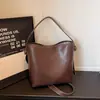Bolsa Saco Retrô Simples de Grande Capacidade Estilo Coreano Moda Versátil para o Dia a Dia Bolsa de Ombro Único para o Dia a Dia Comércio Exterior Casual Bolsa de Mão