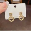 Pendientes Cuadrados de Perla Chapados en Oro Real de 18 Quilates Pendientes de Lujo Accesible Versátiles de Nicho Pendientes Personalizados de Gama Alta para Mujeres