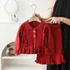 Conjunto de suéter tejido para niña: Conjunto de Dos Piezas: Cárdigan de Encaje con Cuello y Decoración de Flor Tridimensional, y Suéter con Lazo